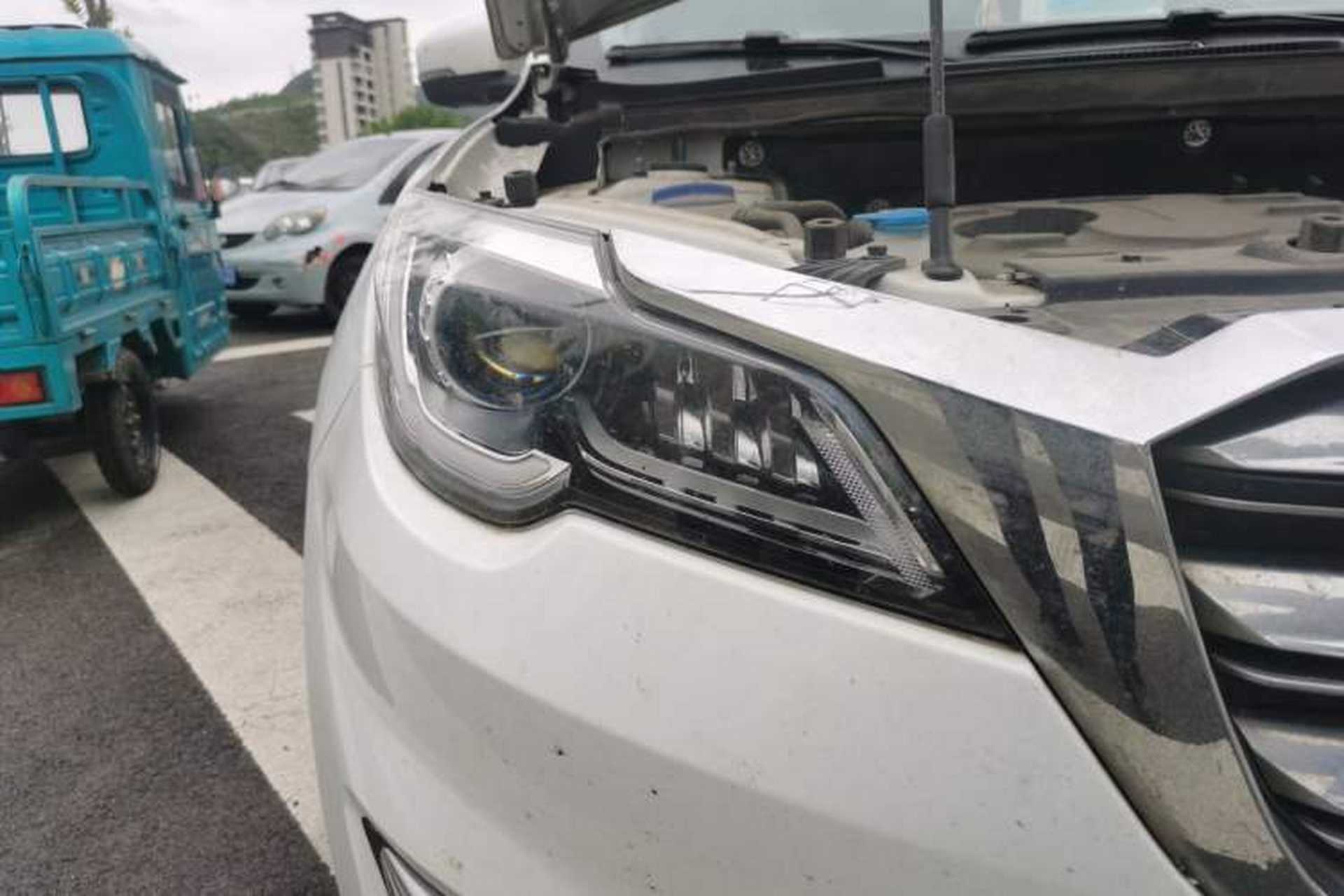 Used JETOUR X70 2020 1.5T DCT YueXing Edition 5 Seats Right Front Headlight