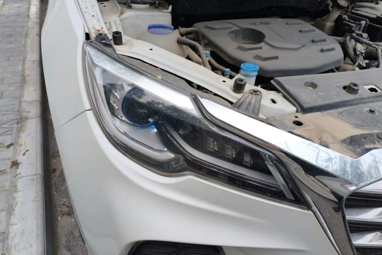 Used JETOUR X70 2020 1.5T DCT Yuexing Edition 6 Seats Right Front Headlight