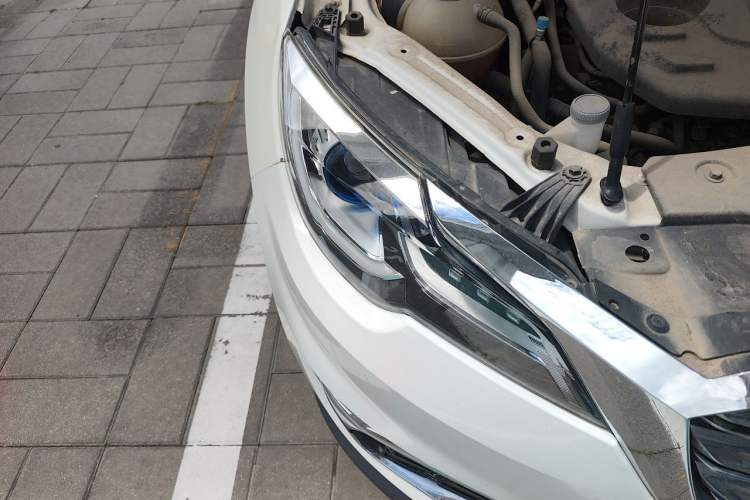 Used JETOUR X70  Right Front Headlight