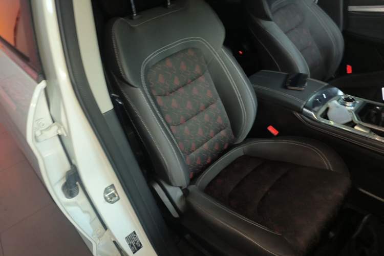 Used JETOUR X70 2020 1.5T Manual Comfort Edition 6 Seats Right Front Seat