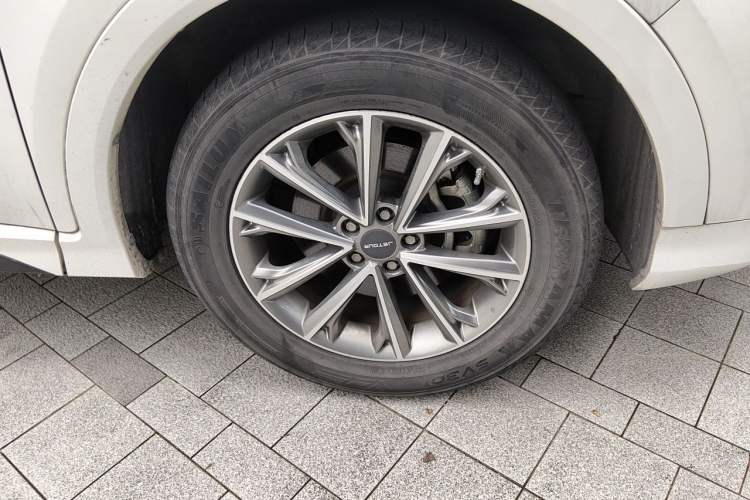 Used JETOUR X70 2020 1.5T DCT Comfort Edition 7-Seater Right Front Wheel Hub