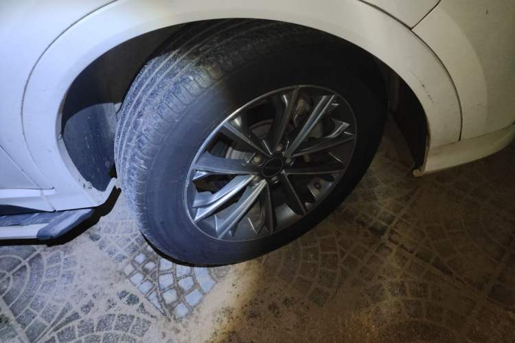 Used JETOUR X70 2020 1.5T DCT YueXing Edition 5 Seats Right Front Wheel Hub