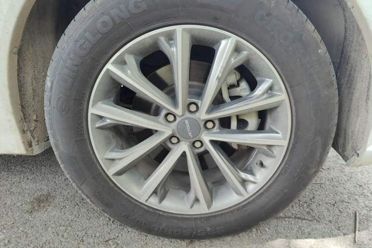 Used JETOUR X70 2020 1.5T DCT Comfort Edition 5-seater Right Front Wheel Hub