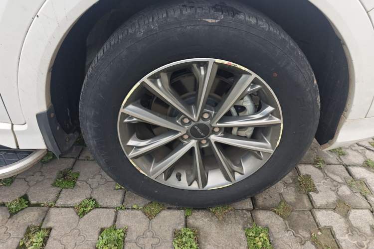 Used JETOUR X70 2020 1.5T Manual Comfort Edition 7-Seater Right Front Wheel Hub
