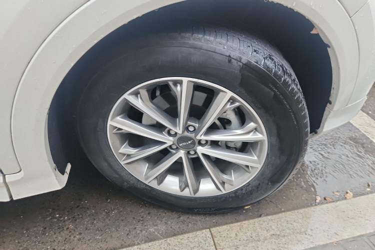 Used JETOUR X70 2020 1.5T DCT Comfort Edition 5-seater Right Front Wheel Hub