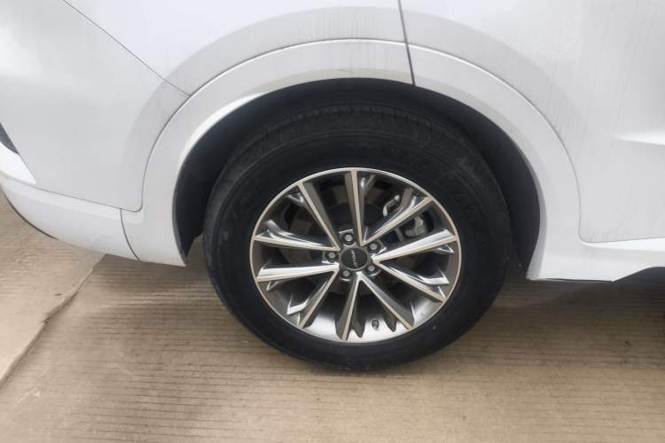 Used JETOUR X70 2020 1.5T DCT YueXing Edition 5 Seats Right Rear Wheel Hub