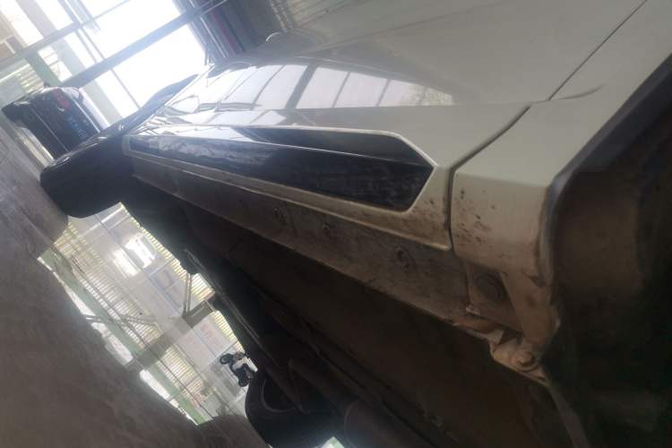 Used JETOUR X70 2020 1.5T Manual Comfort Edition 7-Seater Right Side Sill