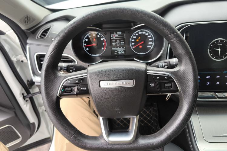 Used JETOUR X70 2020 1.5T Manual Comfort Edition 5 Seats Steering Wheel