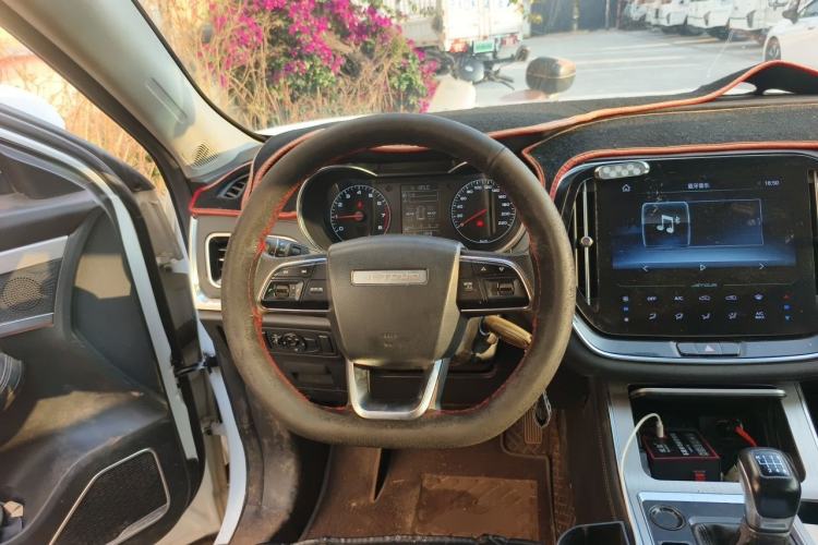 Used JETOUR X70 2020 1.5T Manual Comfort Edition 5 Seats Steering Wheel