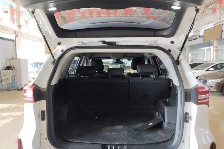 Used JETOUR X70 2020 1.5T DCT Comfort Edition 5-seater Trunk