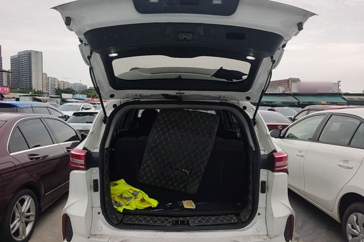 Used JETOUR X70 2020 1.5T DCT Comfort Edition 7-Seater Trunk