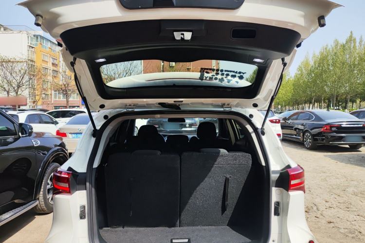 Used JETOUR X70 2020 1.5T DCT Comfort Edition 7-Seater Trunk