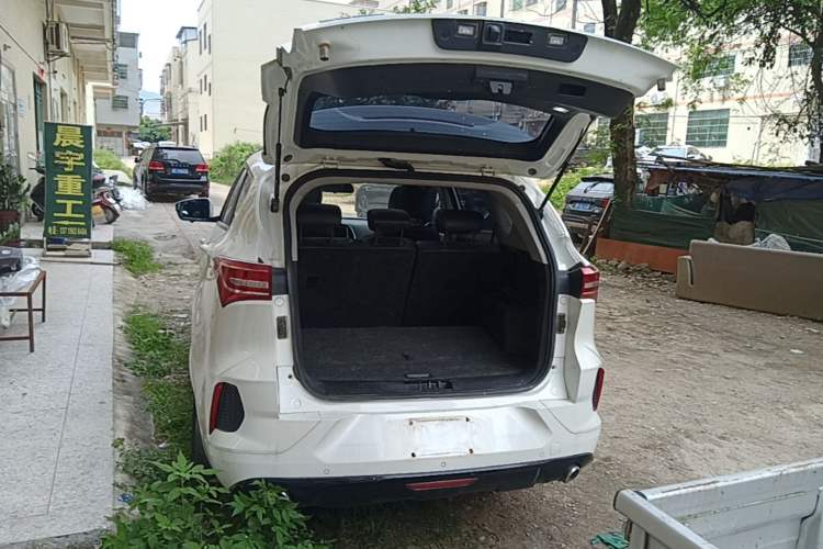 Used JETOUR X70 2020 1.5T Manual EnjoyDrive Edition 5 Seats Trunk