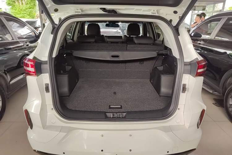 Used JETOUR X70 2020 1.5T DCT Luxury Edition 5 Seats Trunk