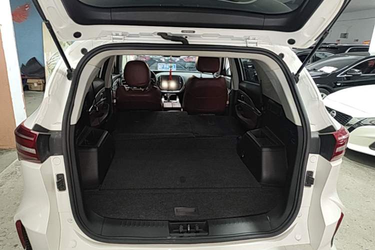 Used JETOUR X70 2020 1.5T DCT Comfort Edition 5-seater Trunk