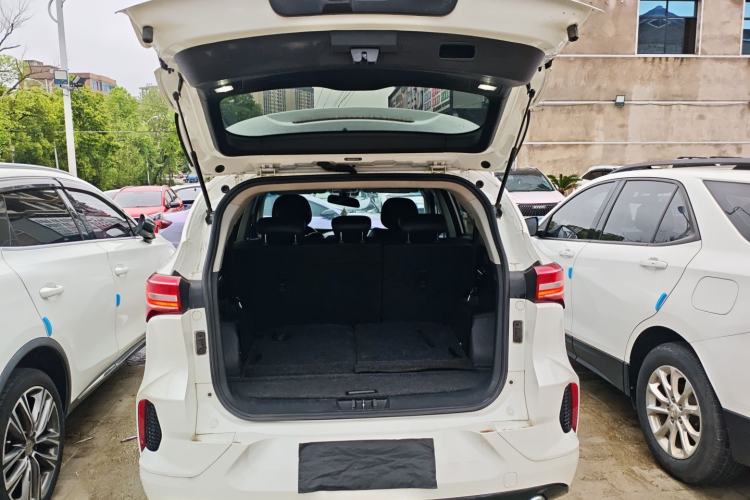 Used JETOUR X70 2020 1.5T DCT Comfort Edition 7-Seater Trunk