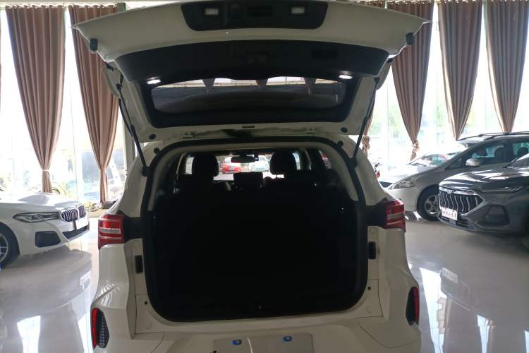 Used JETOUR X70 2020 1.5T DCT YueXing Edition 5 Seats Trunk