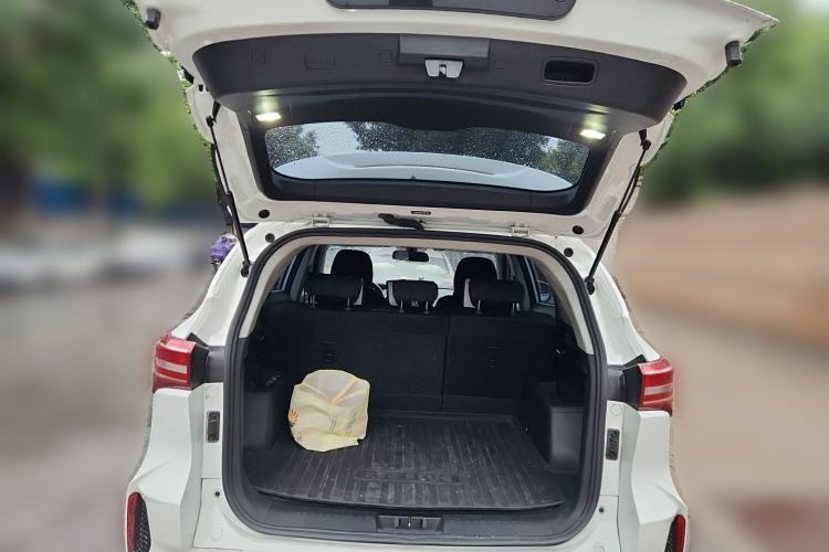 Used JETOUR X70 2020 1.5T DCT Comfort Edition 5-seater Trunk