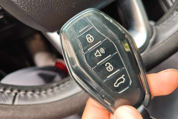 Used JETOUR X70 2020 1.5T Manual Luxury Edition 6 Seats Vehicle Key