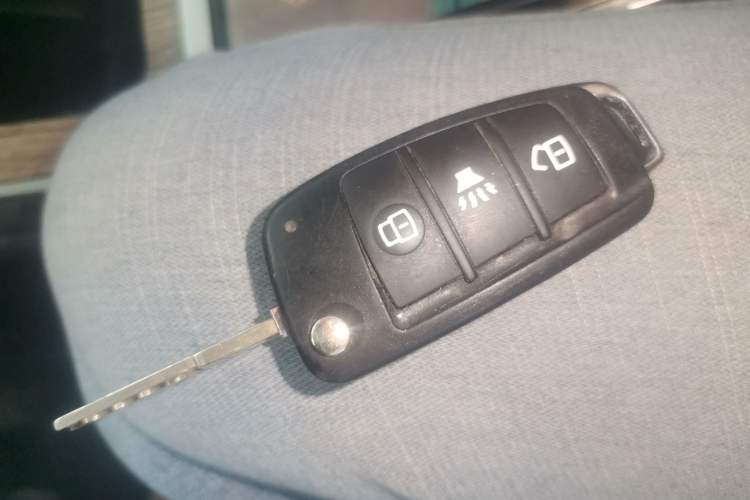 Used JETOUR X70 2020 1.5T Manual Comfort Edition 7-Seater Vehicle Key