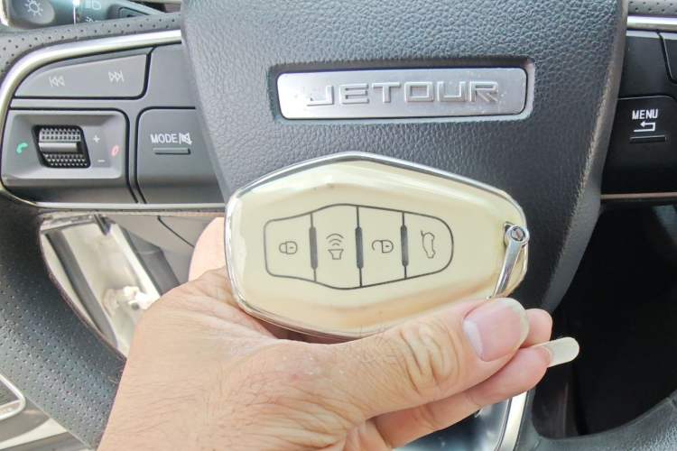 Used JETOUR X70 2020 1.5T DCT Comfort Edition 7-Seater Vehicle Key