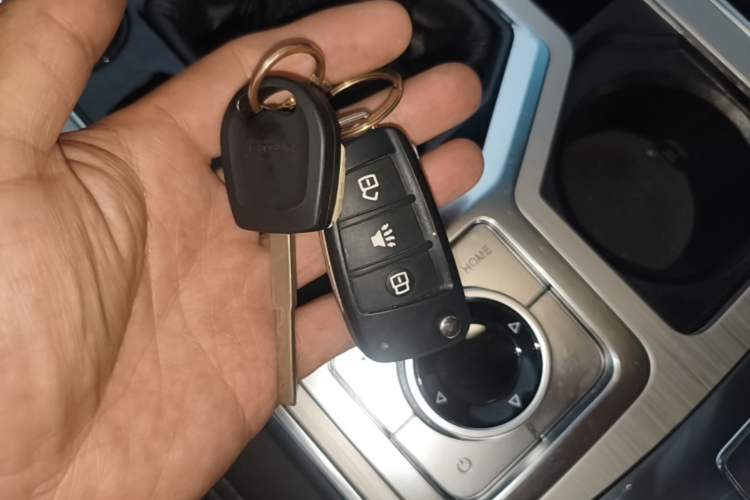 Used JETOUR X70 2020 1.5T Manual Comfort Edition 7-Seater Vehicle Key