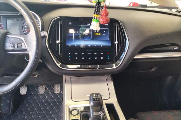 Used JETOUR X70 2020 1.5T Manual Comfort Edition 7-Seater Audio And AC Panel