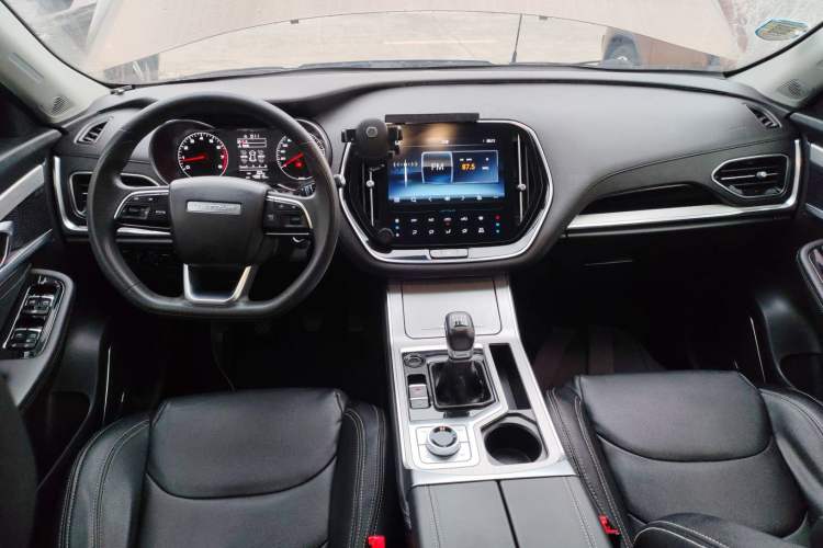 Used JETOUR X70 2020 1.5T Manual Comfort Edition 5 Seats Center Console