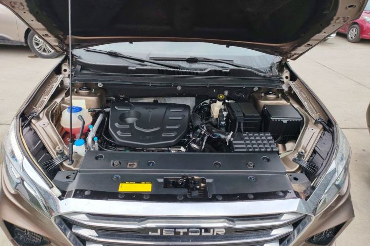 Used JETOUR X70 2020 1.5T Manual Comfort Edition 5 Seats Engine Bay