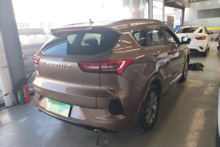 Used JETOUR X70 2020 1.5T Manual Comfort Edition 7-Seater Exterior 5