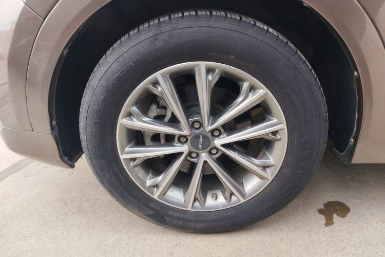 Used JETOUR X70 2020 1.5T Manual Comfort Edition 5 Seats Left Front Wheel Hub