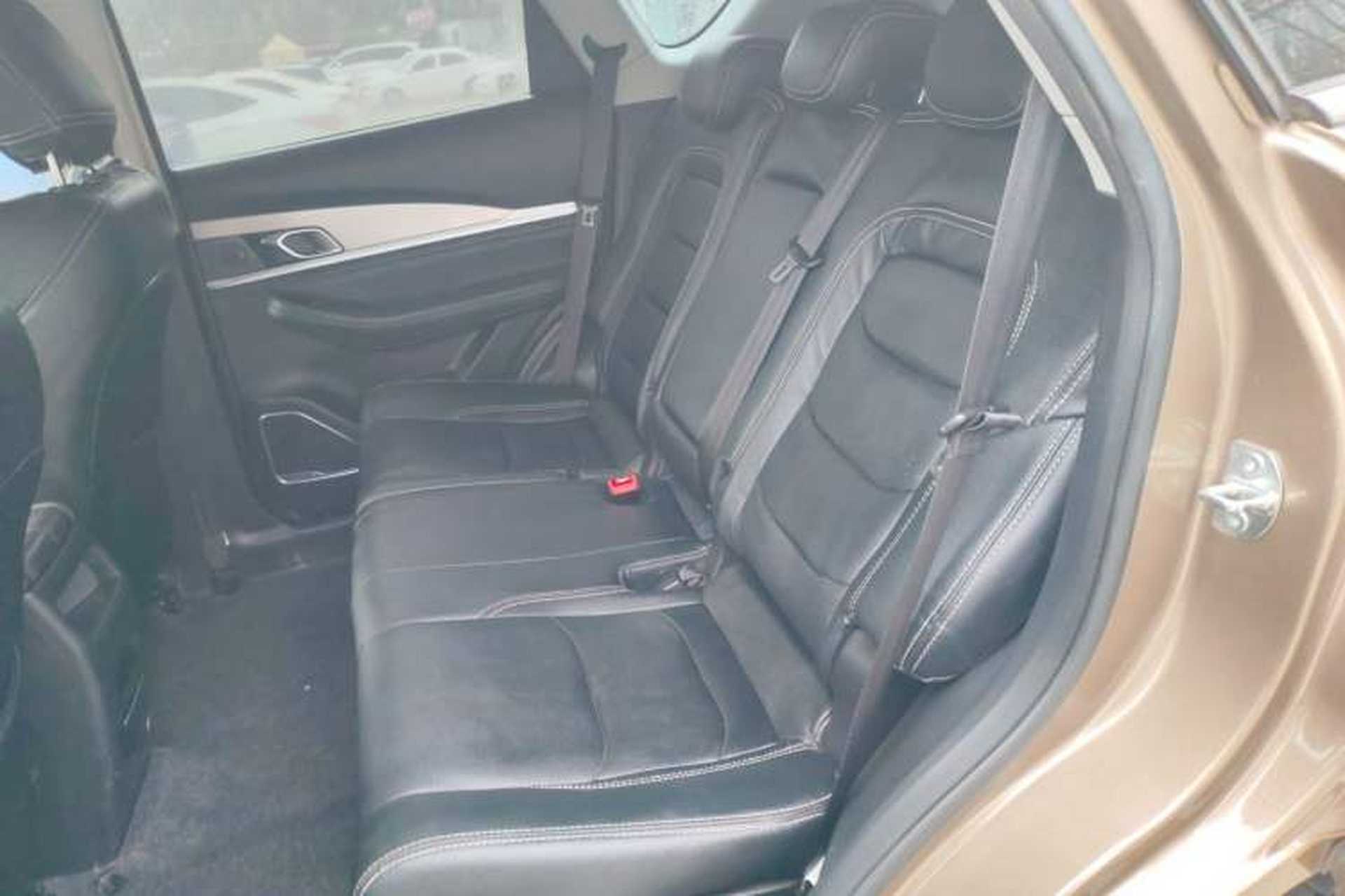 Used JETOUR X70 2020 1.5T Manual Comfort Edition 5 Seats Left Rear Seat