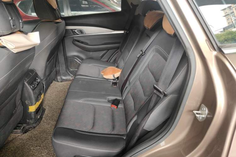 Used JETOUR X70 2020 1.5T Manual Comfort Edition 7-Seater Left Rear Seat