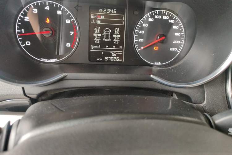 Used JETOUR X70 2020 1.5T Manual Comfort Edition 7-Seater Odometer Close Up