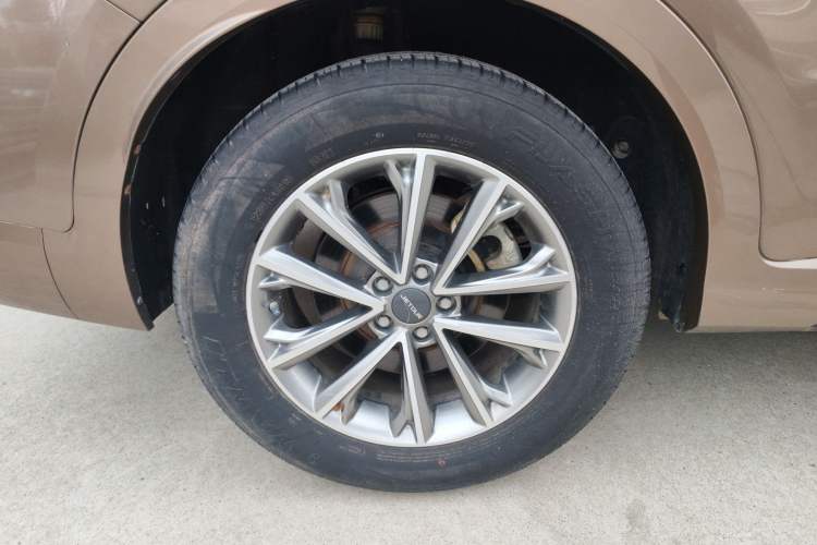 Used JETOUR X70 2020 1.5T Manual Comfort Edition 5 Seats Right Rear Wheel Hub