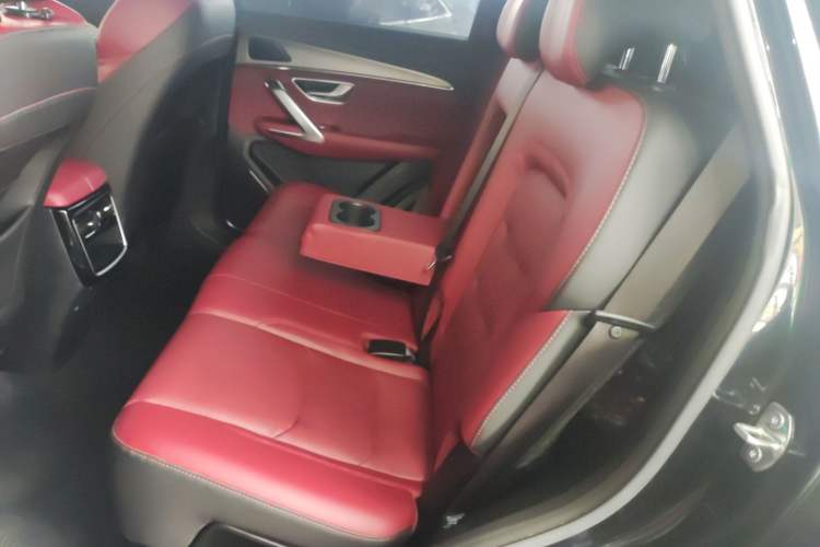 Used JETOUR X70 2021 Zhuge 1.6T DCT Junshi 7-Seater Interior 4