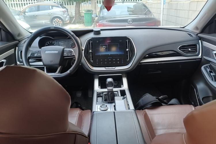 Used JETOUR X70 2021 1.5T Manual Special Edition I Version 5 Seats Center Console