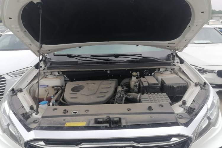 Used JETOUR X70 2021 1.5T Manual Special Edition I Version 5 Seats Engine Bay