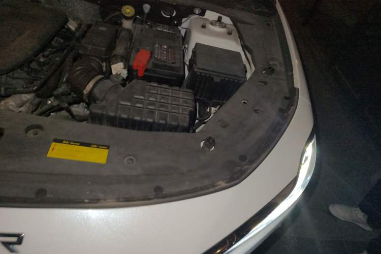 Used JETOUR X70 2021 Zhuge 1.6T DCT Junshi 5-seater Engine Bay Left