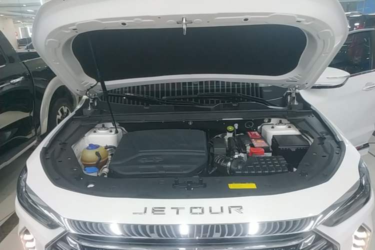 Used JETOUR X70 2021 Zhuge 1.6T DCT Kongming 5-Seater Engine Bay