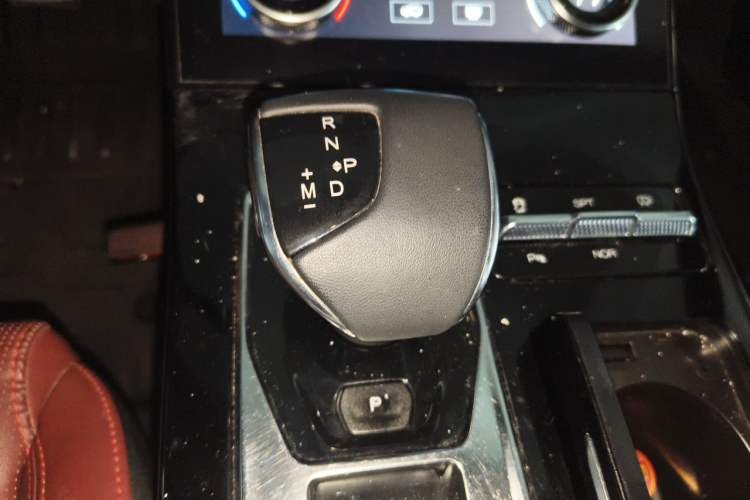 Used JETOUR X70 2021 Zhuge 1.6T DCT Kongming 5-Seater Gear Lever