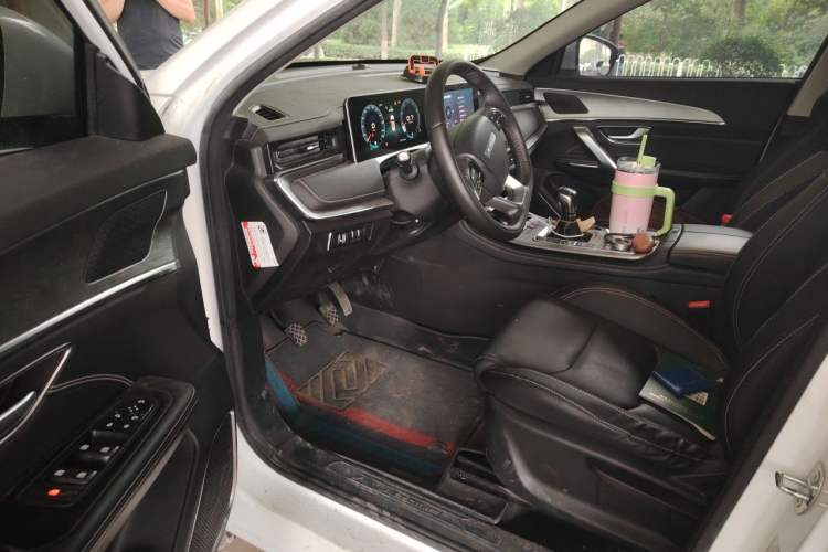 Used JETOUR X70 2021 1.5T Manual Special Edition II 7 Seats Interior 3