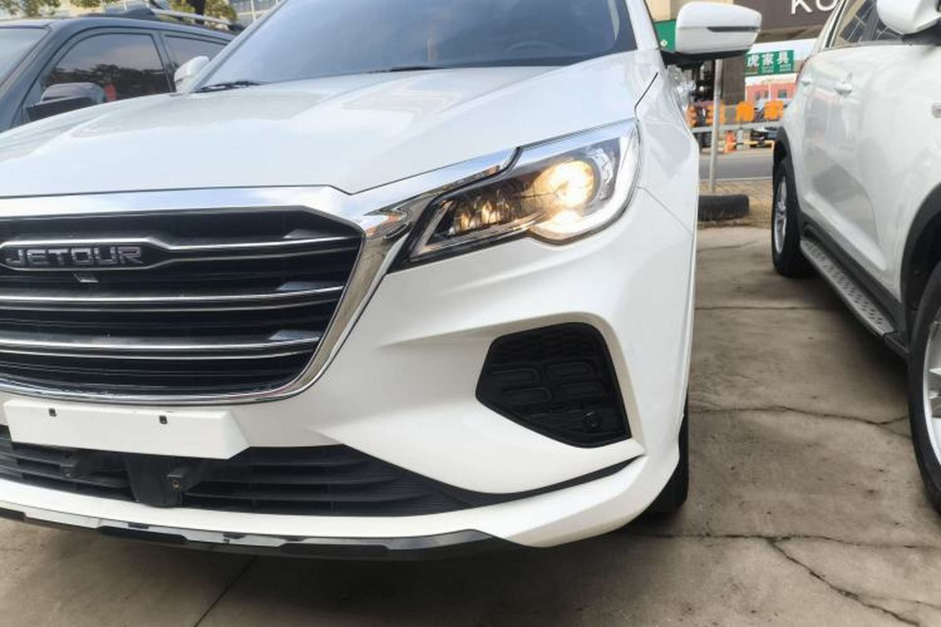 Used JETOUR X70 2021 1.5T DCT Exclusive I Version 5 Seats Left Front Headlight