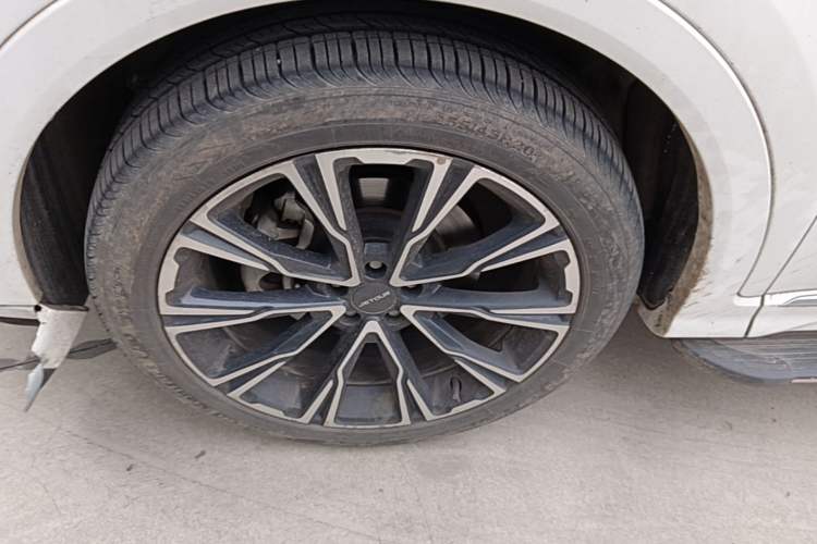 Used JETOUR X70 2021 Zhuge 1.6T DCT Wuhou 7-Seater Left Front Wheel Hub