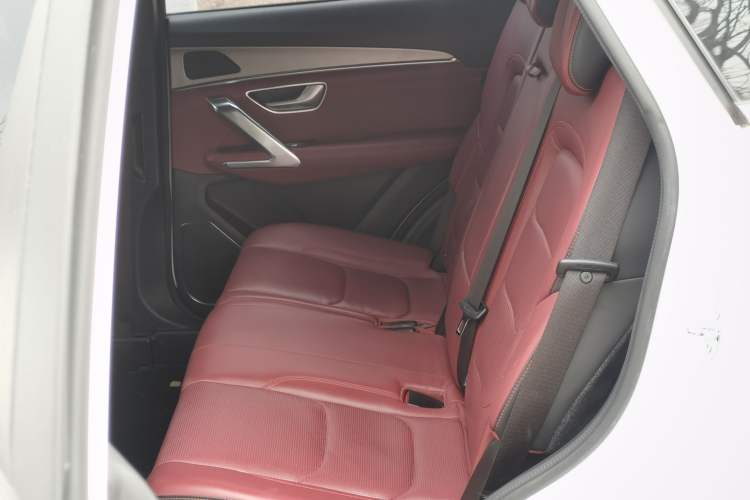Used JETOUR X70 2021 Zhuge 1.6T DCT Junshi 7-Seater Left Rear Seat