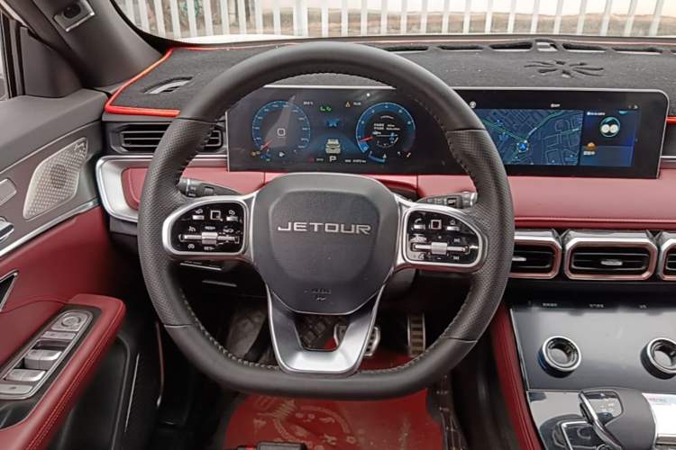 Used JETOUR X70 2021 Zhuge 1.6T DCT Wuhou 7-Seater Steering Wheel