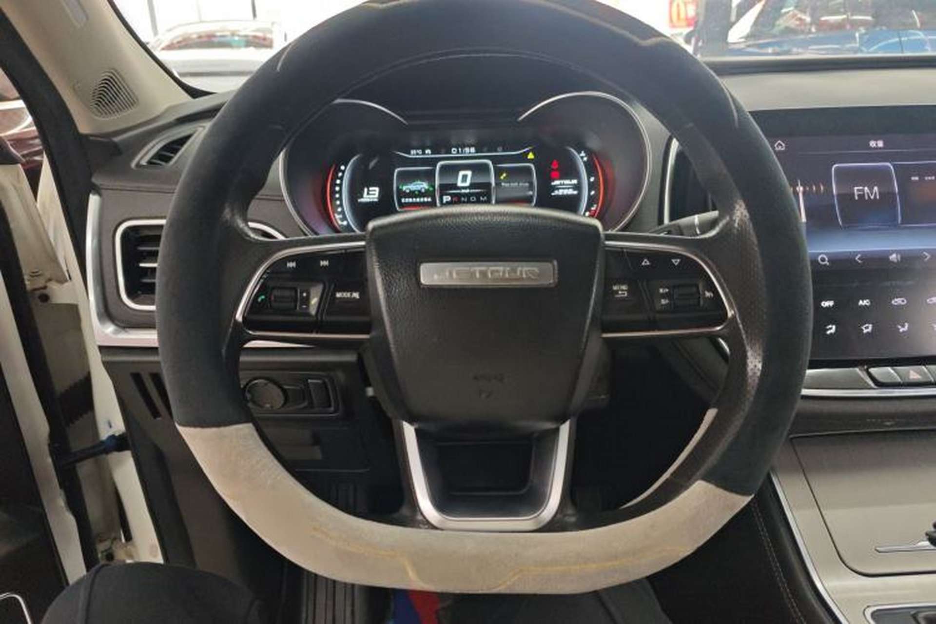 Used JETOUR X70 2021 1.5T DCT Exclusive I Version 5 Seats Steering Wheel