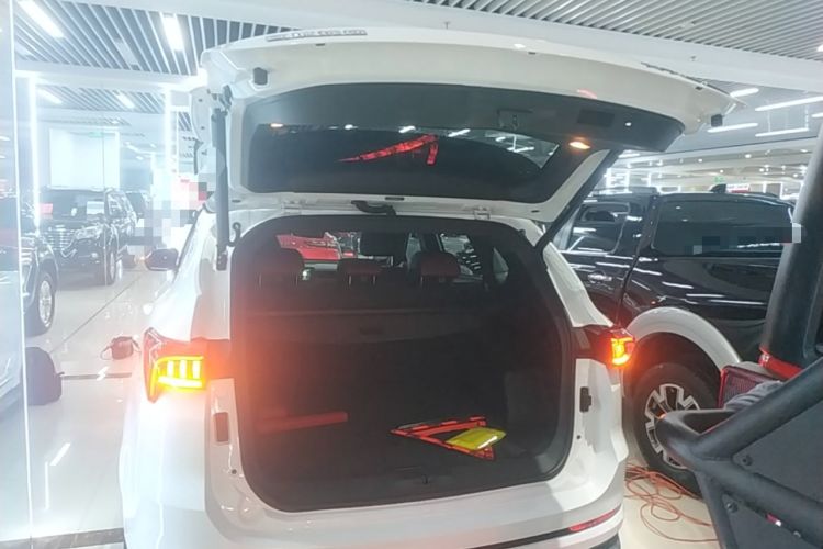Used JETOUR X70 2021 Zhuge 1.6T DCT Kongming 5-Seater Trunk