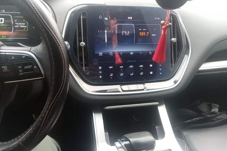Used JETOUR X70 2022 1.5T DCT YueXing Edition 5 Seats Audio And AC Panel
