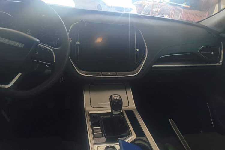 Used JETOUR X70 2022 1.5T Manual Le Xing Edition 7 Seats Audio And AC Panel